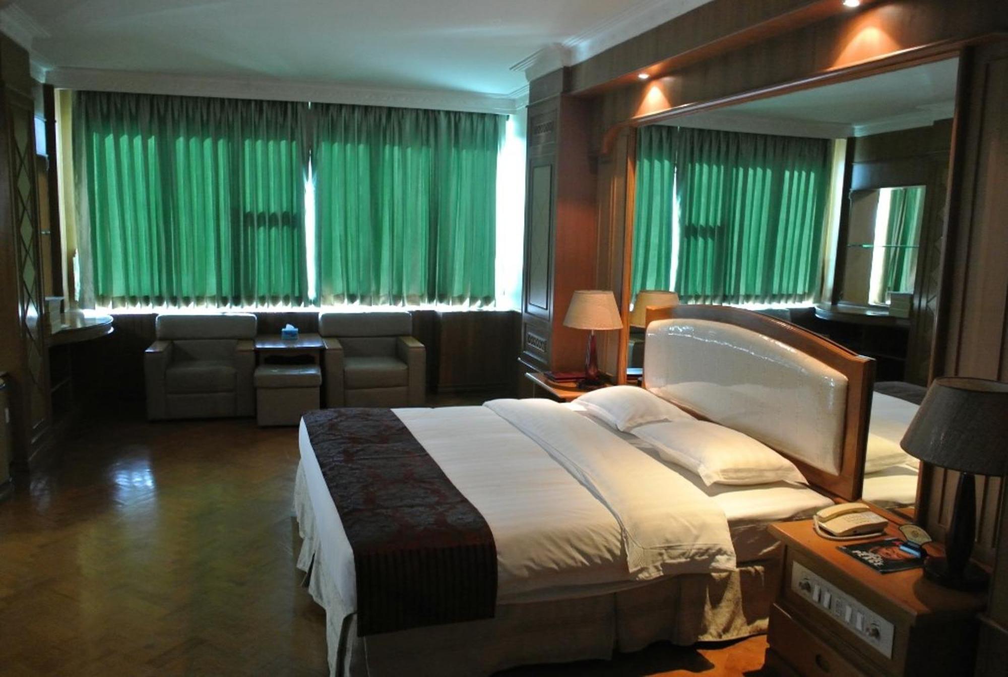 Great Wall Hotel Mandalay Esterno foto