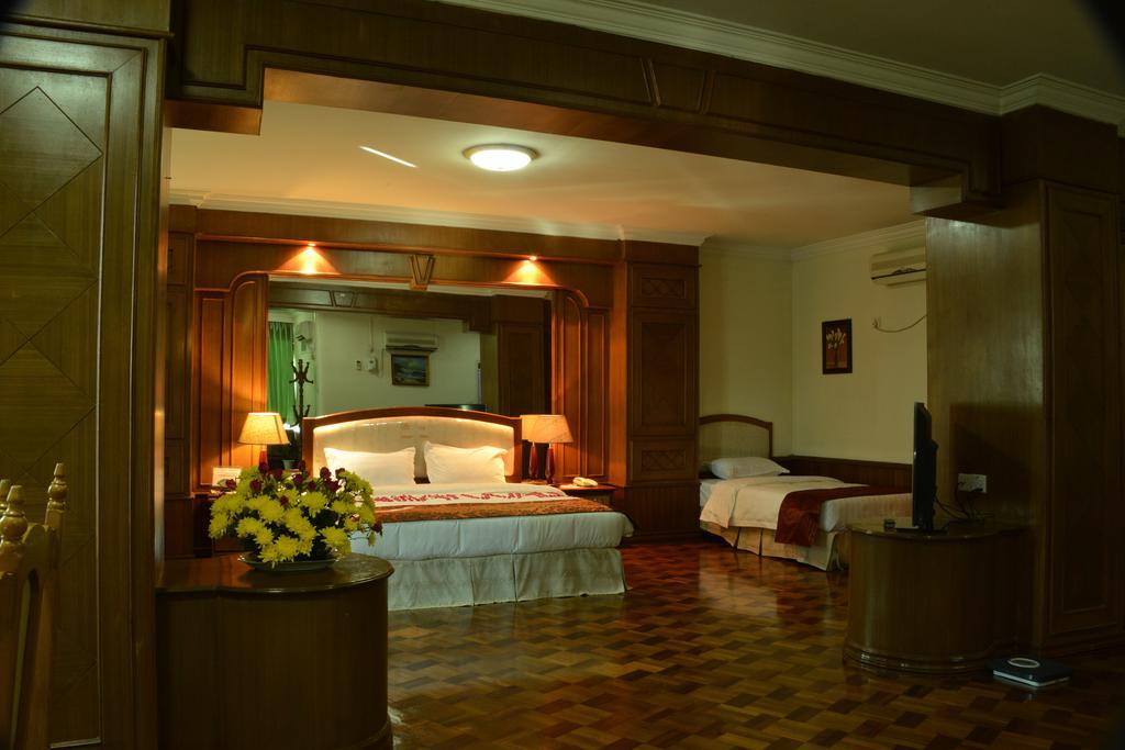 Great Wall Hotel Mandalay Esterno foto
