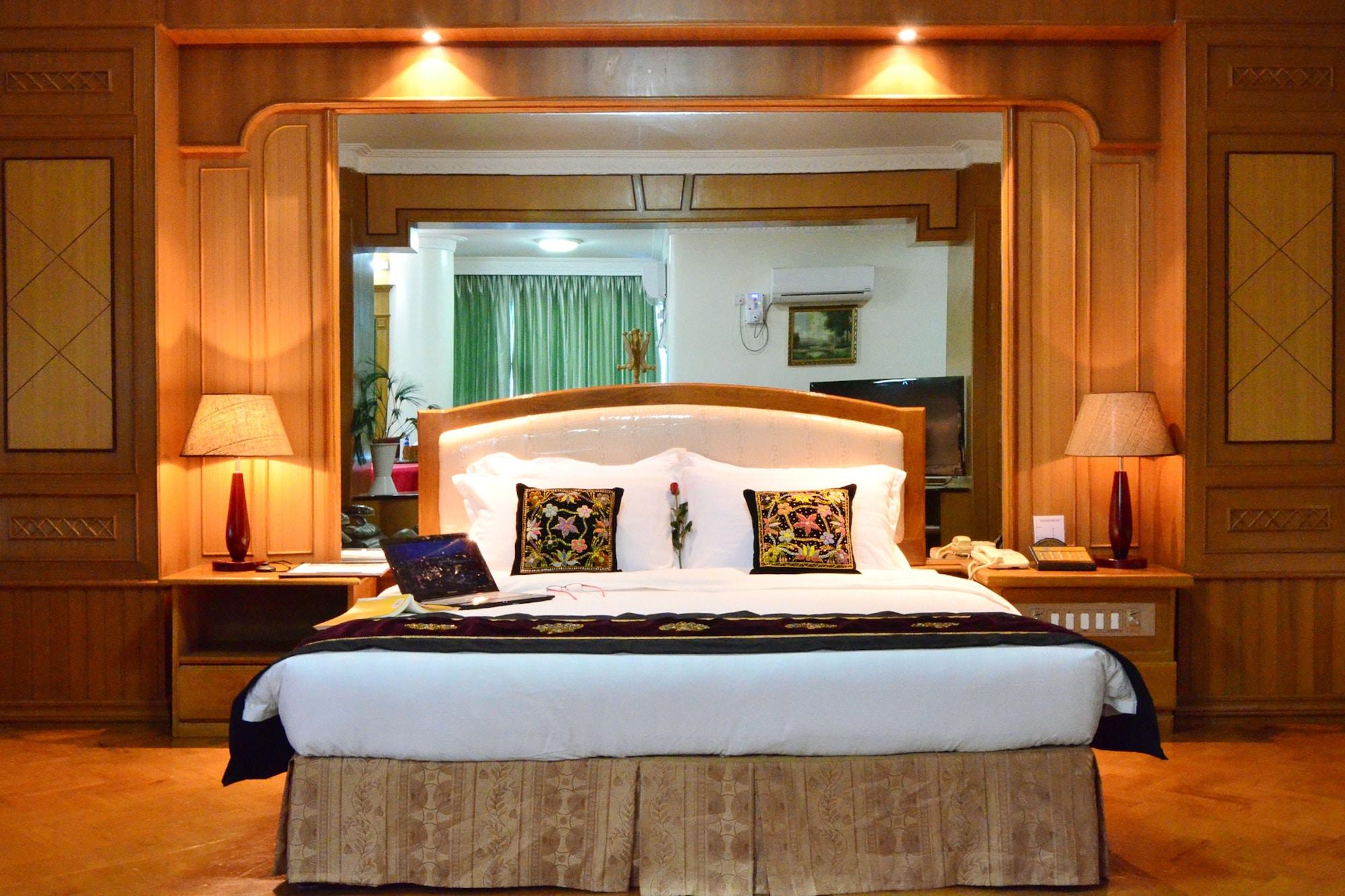 Great Wall Hotel Mandalay Esterno foto